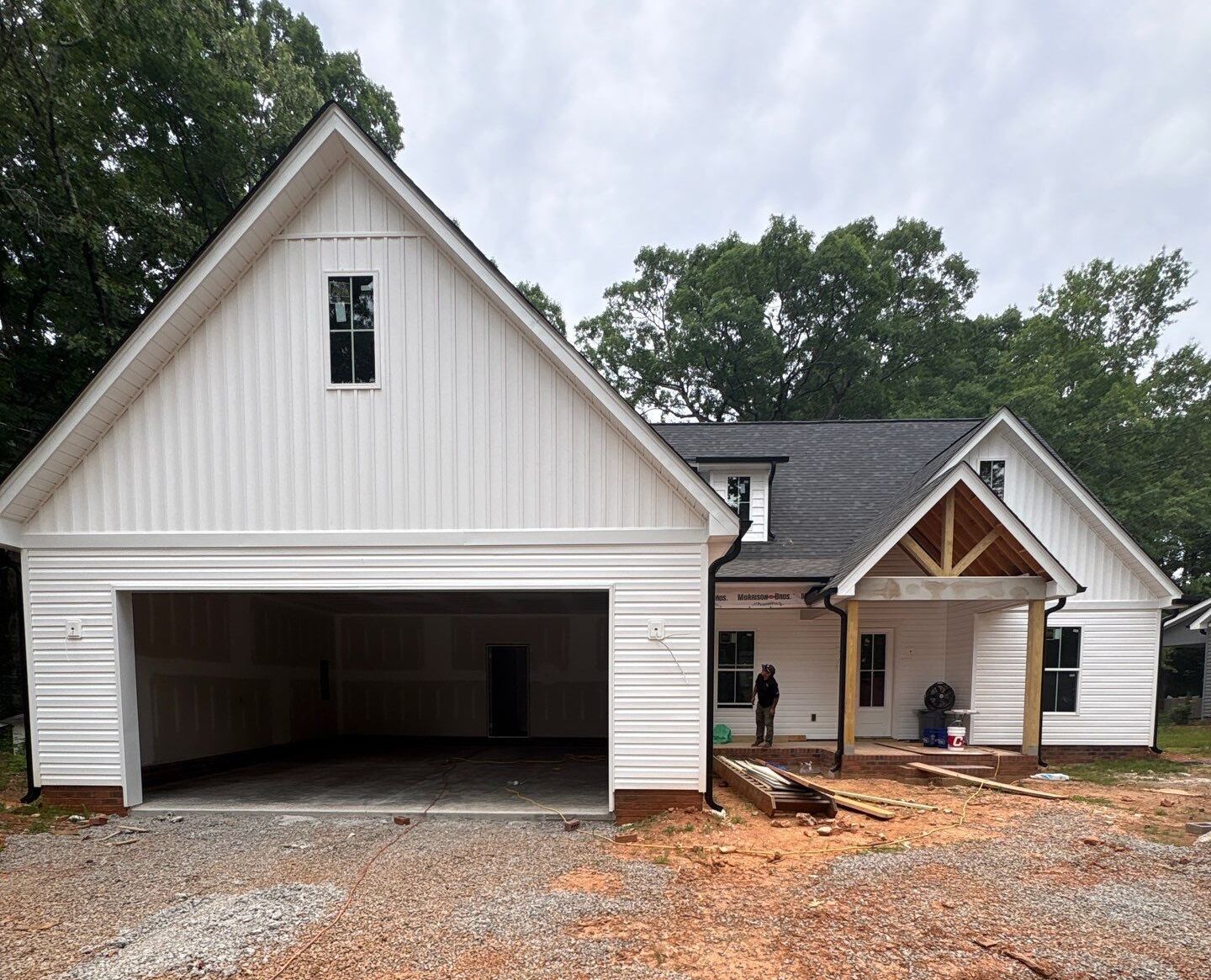 Professional vinyl siding installation in Hickory, NC